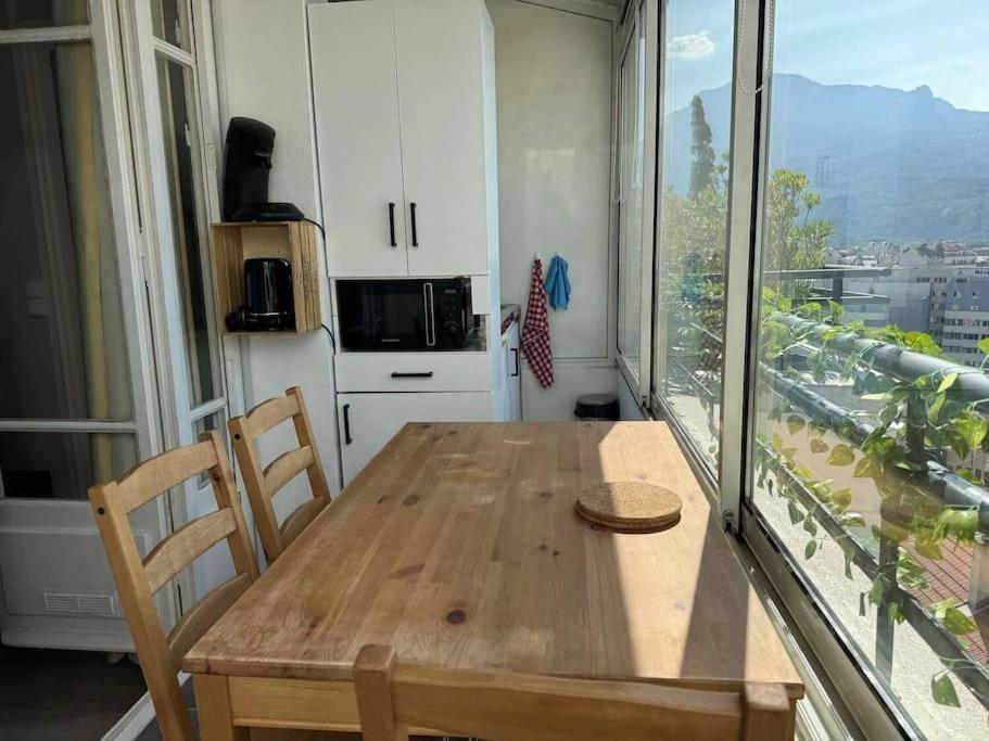 Le Rooftop Calme Et Terrasse A 1 Minute De La Gare Grenoble Extérieur photo